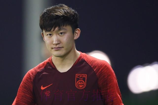 国足多哈首训 王彤、杨旭谈首次入选里皮国家队感受